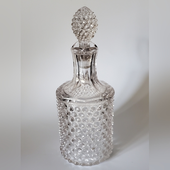1890s "Dewdrop" Clear Hobnail Decanter w/ Handle by Model Flint Glass Co - Picture 9 of 14